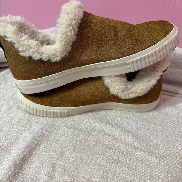 Timberland Skyla Bay Suede Slip On Comfort Warm Shearling Sherpa Cozy Women´s - Picture 3 of 7